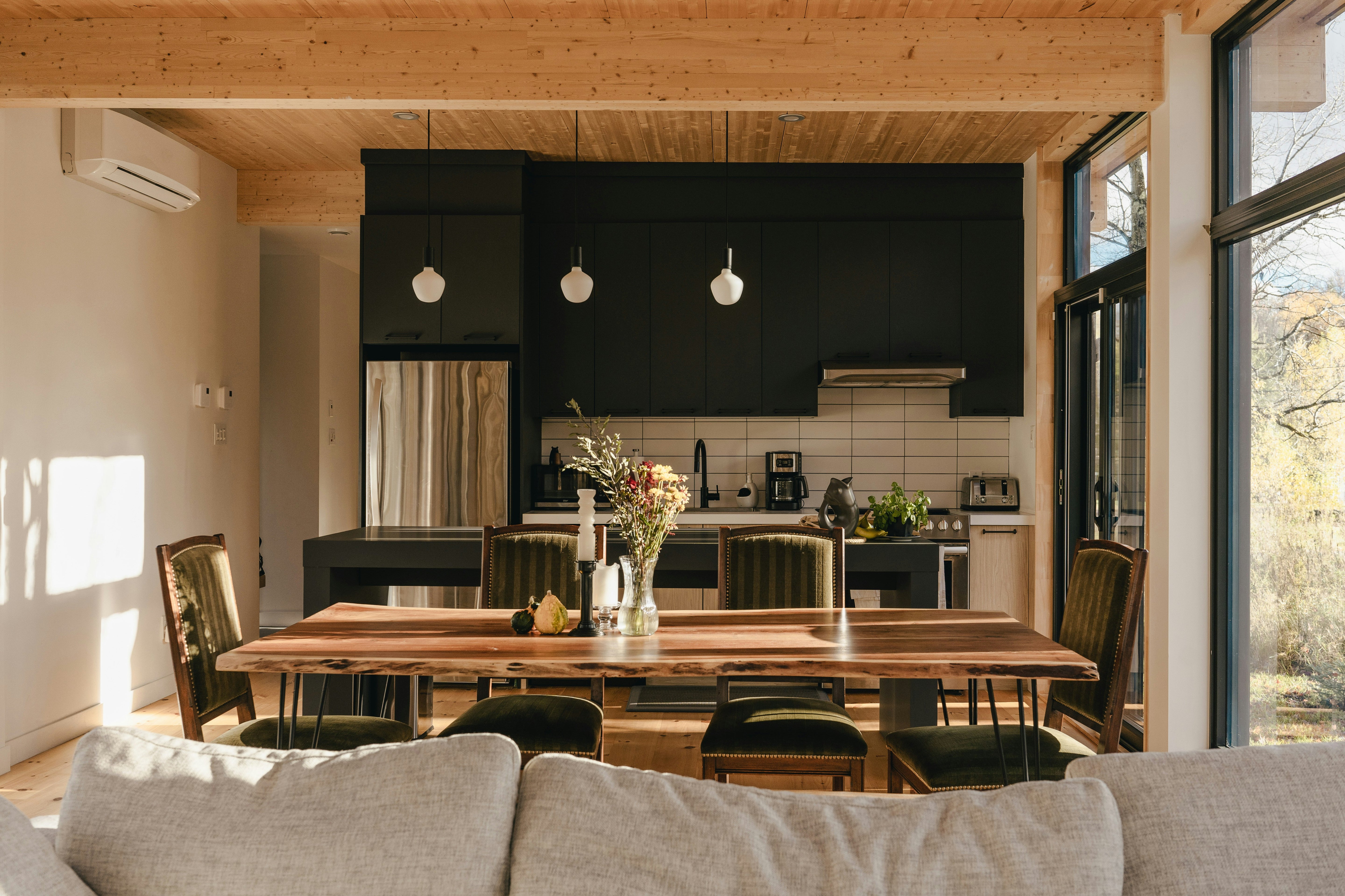 Kristine Laufer Broker | Century 21 United Realty Inc